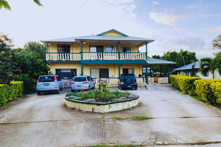 Lovey's Lagoon View Guesthouse